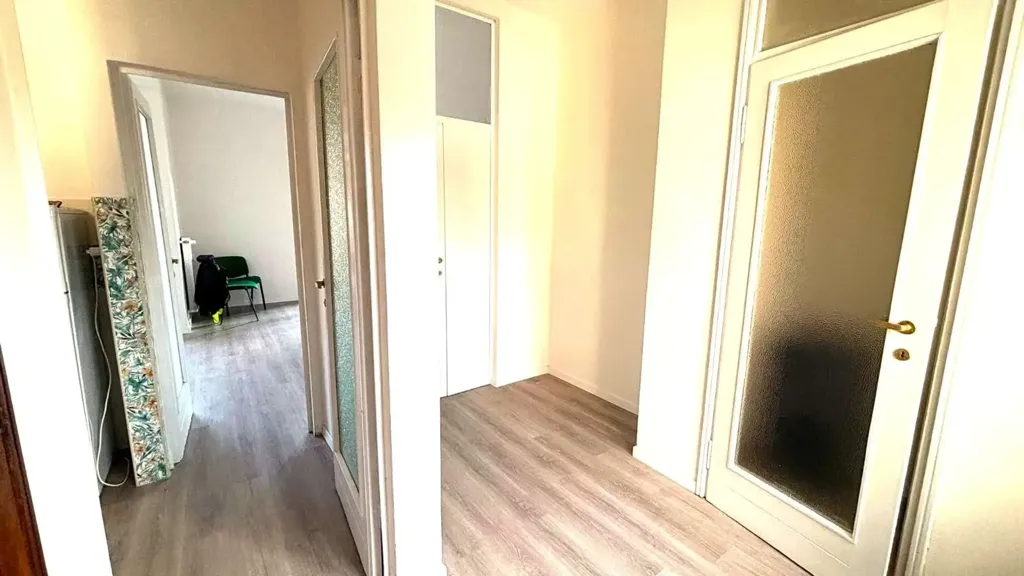 hallway_entrance
