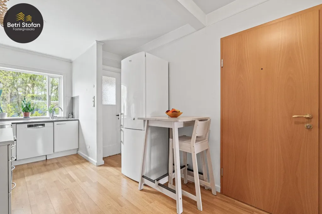 Köök - Stein-built Flat with Balcony in Reykjavik