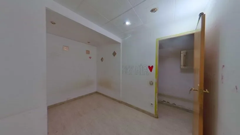 Toad - Flat with Garden Access in Badalona