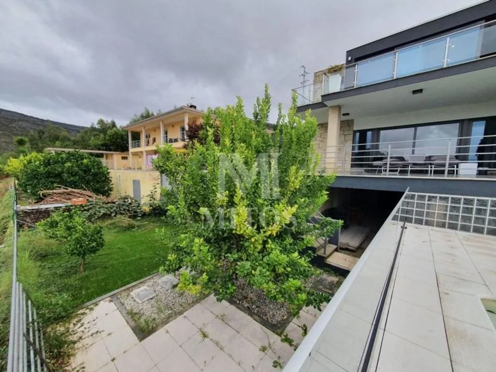 Aed - Modern House with Pool in Vila Nova de Cerveira