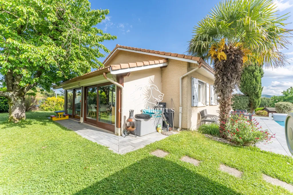 Jardin - Maison avec Piscine et Pool House à Fleurieux-sur-l'Arbresle