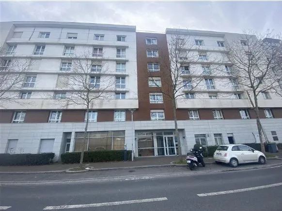 Välivaade - Studio with Balcony in Rueil-Malmaison