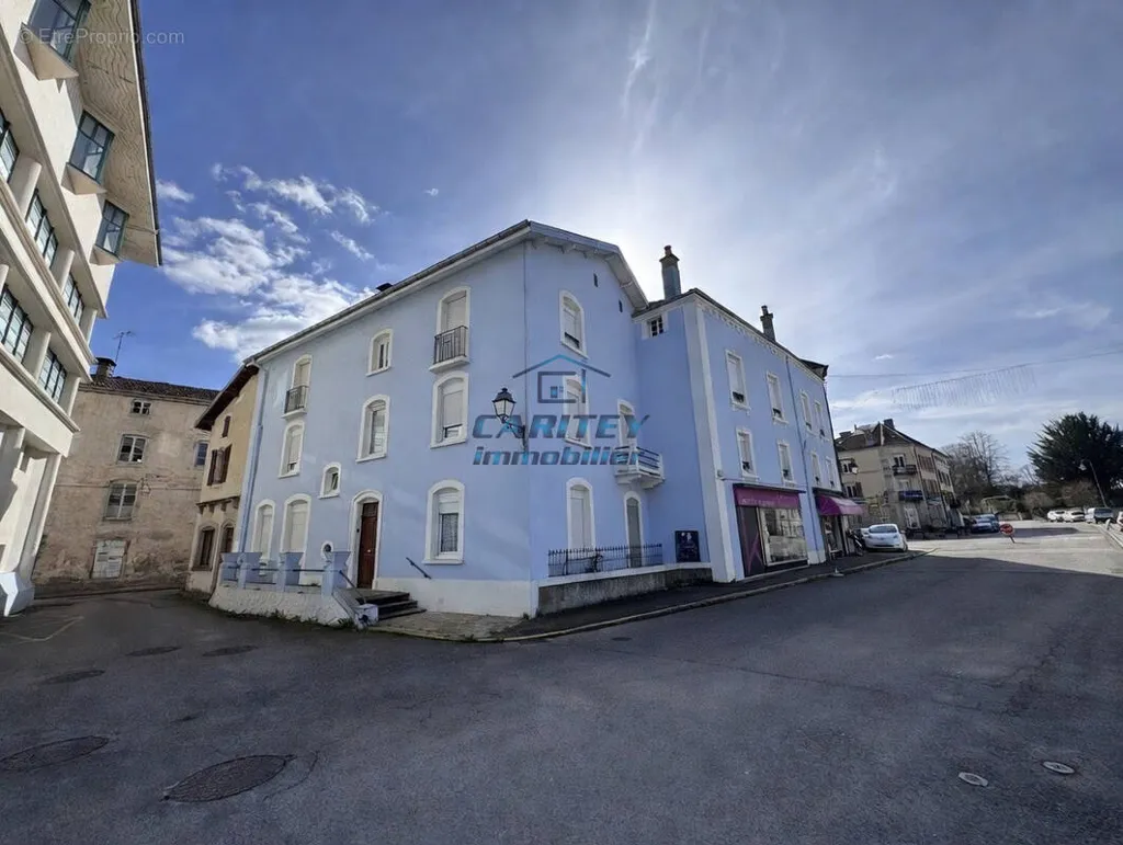 30-toaline korter asukohas Bains-Les-Bains