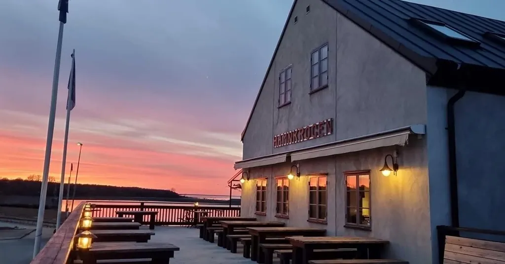 Välivaade - Commercial Property with Sea View in Herrvik