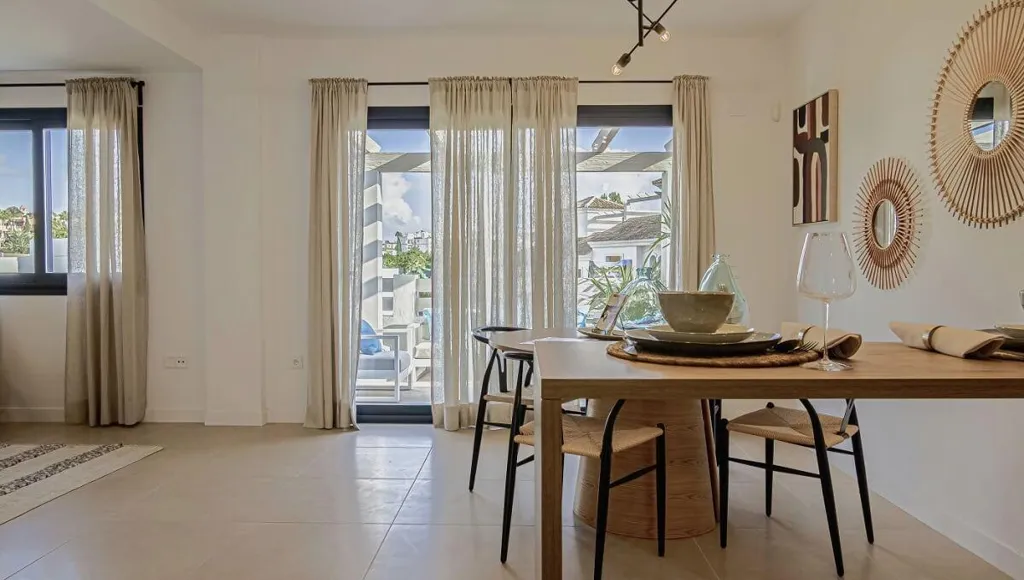 Salle à manger - Townhouse with Golf Access in Estepona