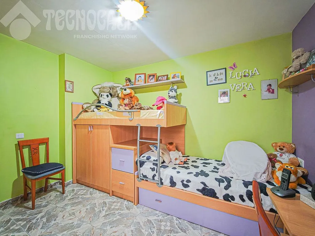 Magamistoad - Apartment with Garage and Elevator in Buzanda