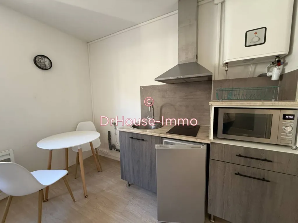 Kitchen - Fully Furnished Studio in Rouen