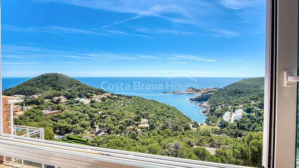Balkon - Villa with Pool and Sea Views in Sa Tuna