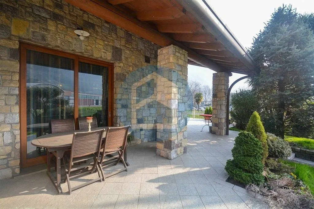 Terrasse - Luxury Villa with Pool in Piancogno, Lombardy