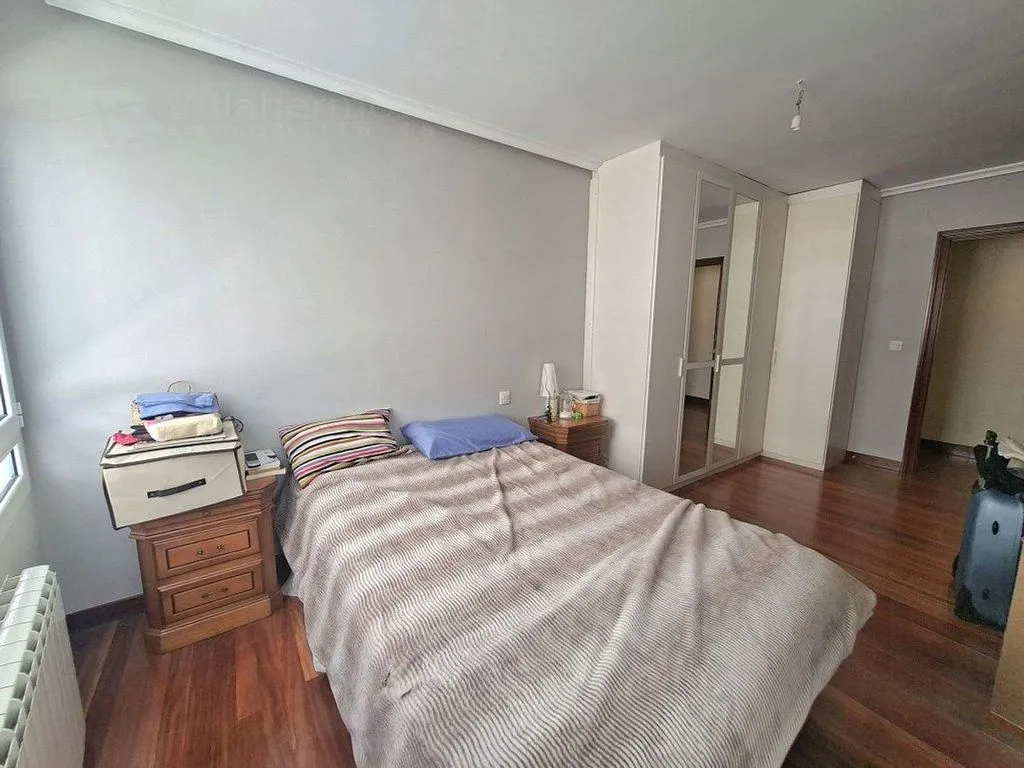 Magamistoad - Spacious Apartment with Balconies in Central Location
