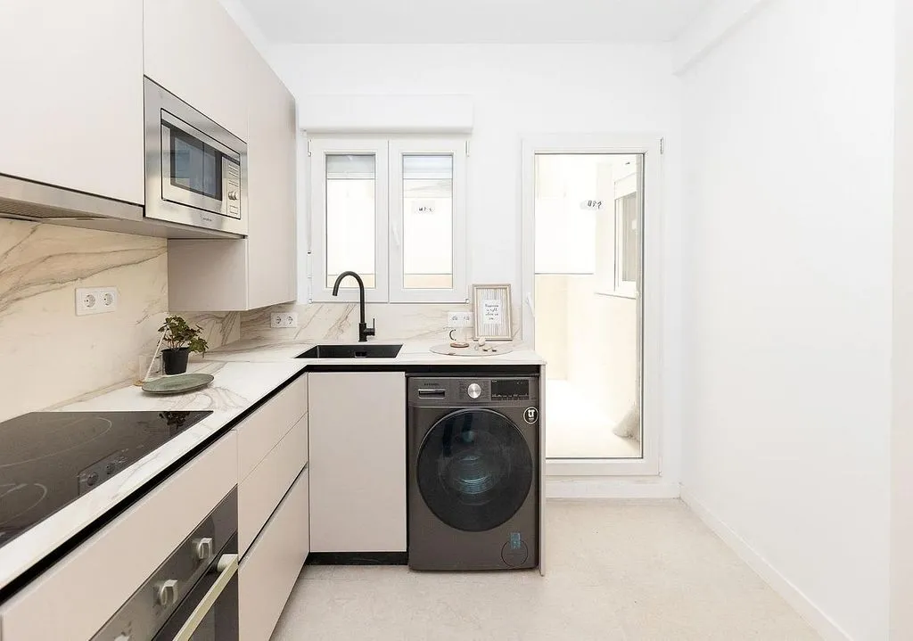Kitchen - 1-Bedroom Apartment with Patio in Granada