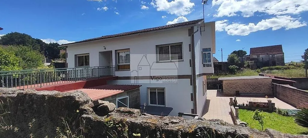 Exterior - Chalet with Garden and Garage in Moaña