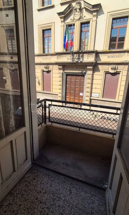 Rõdu - Spacious Apartment with Balconies in Trecate Centre