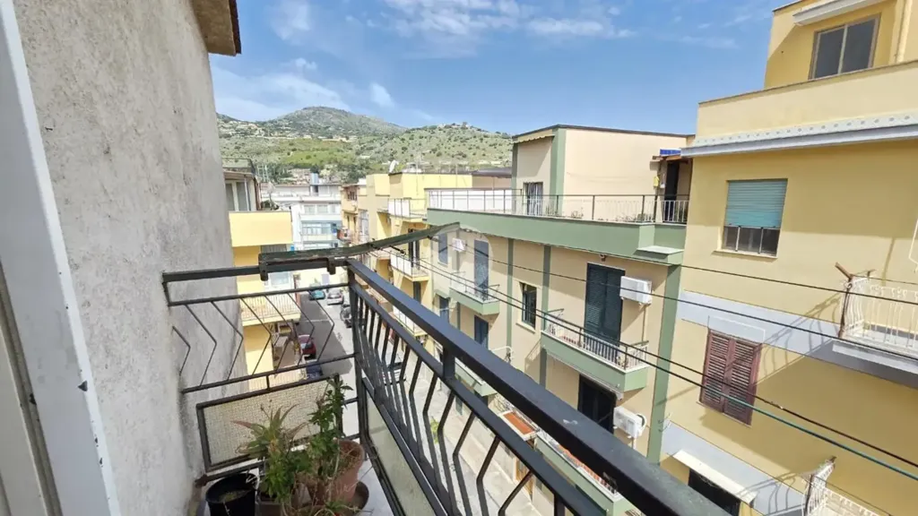 Balcon - 3-Room Apartment with Balconies in Palermo