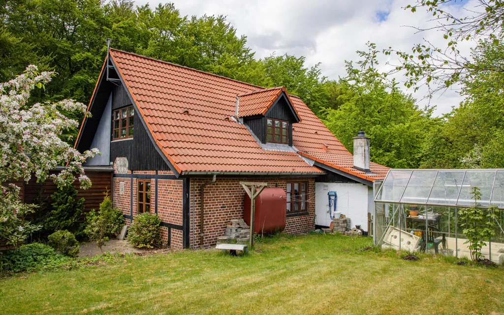 Giardino - 1935 Villa with Garden in Viborg