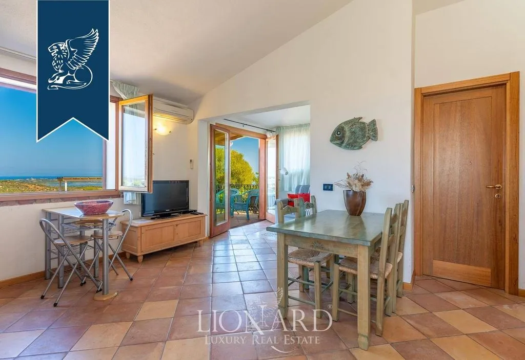 Söögituba - Luxury Villa with Sea View in San Teodoro
