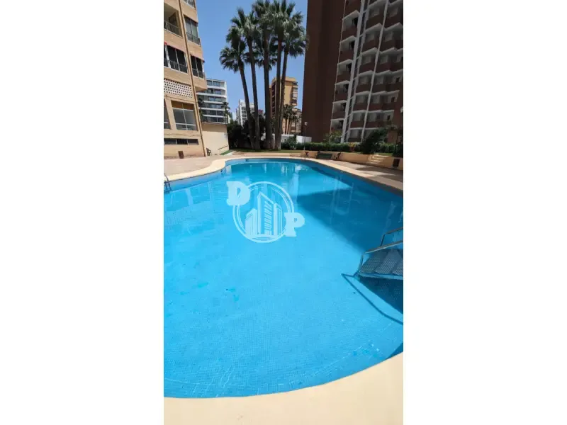Piscine - Apartment with Pool in Calle Lepanto