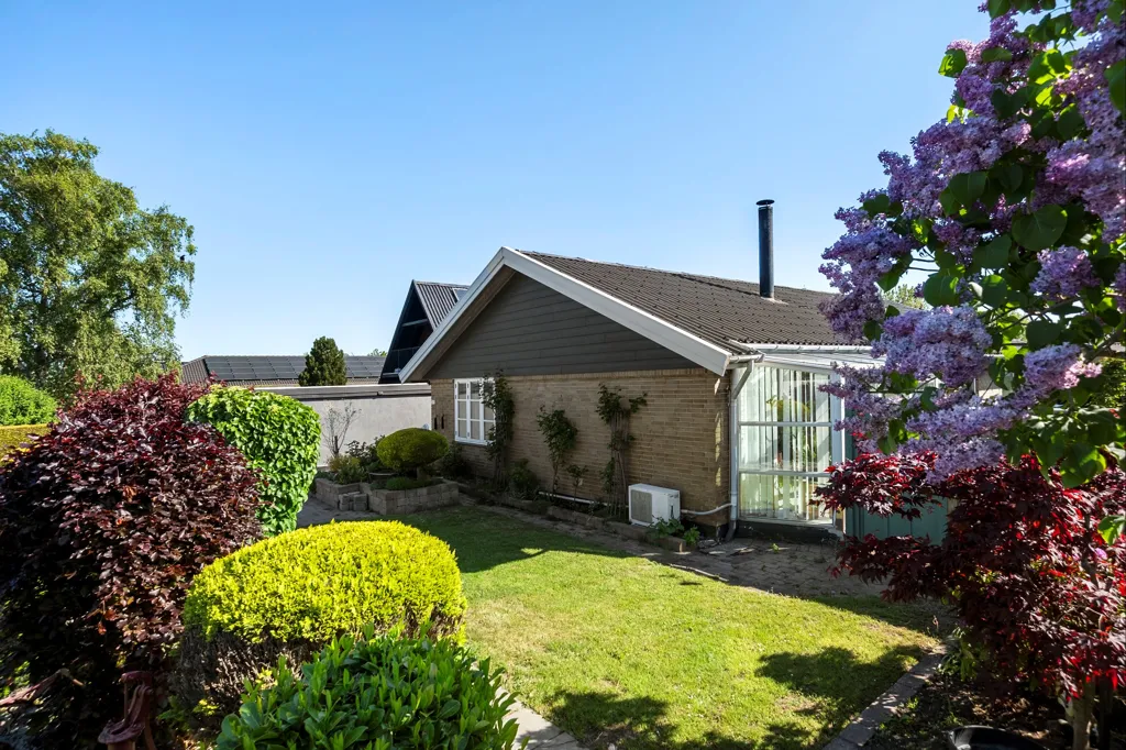 Aed - 1974 Villa with Garden in Dragør