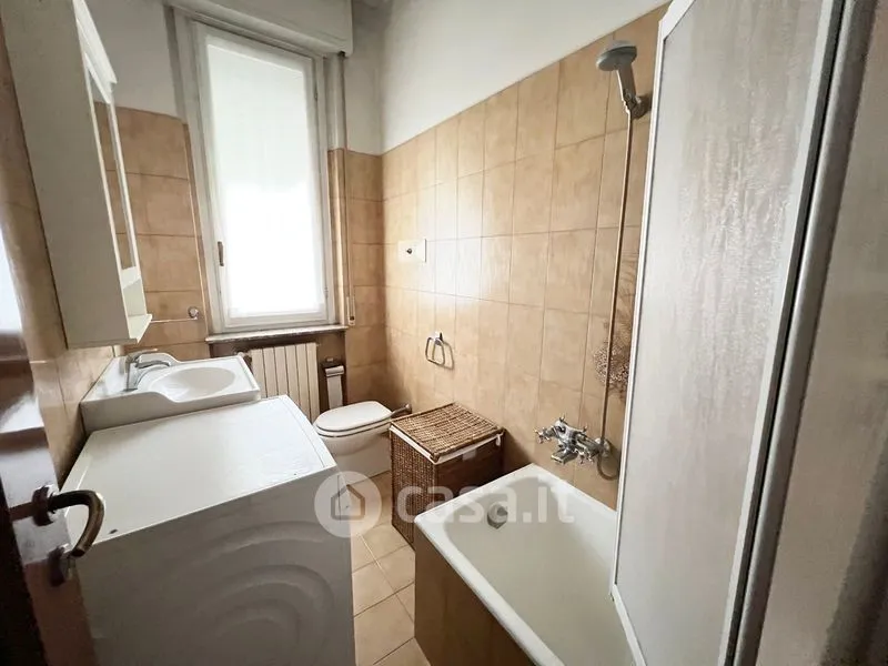 Vannitoad - Two-Bedroom Apartment with Balcony in Seregno