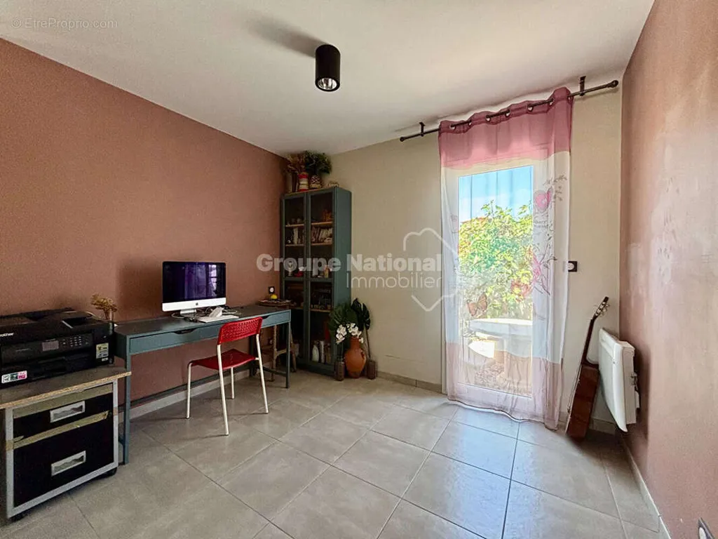 Studio - Contemporary Villa with Pool in Restinclières