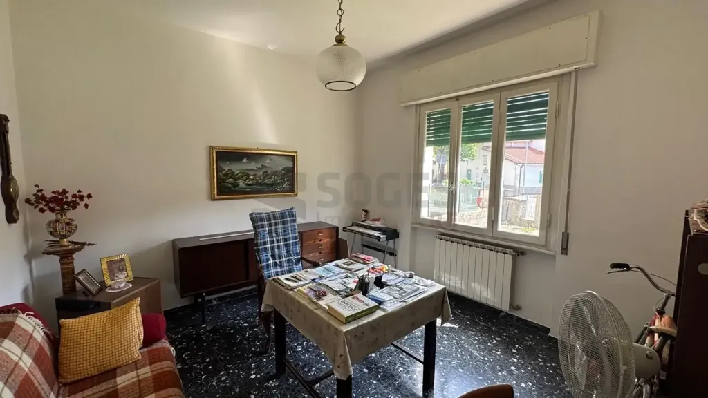 Kabinet - Independent House with Garden in Reggello
