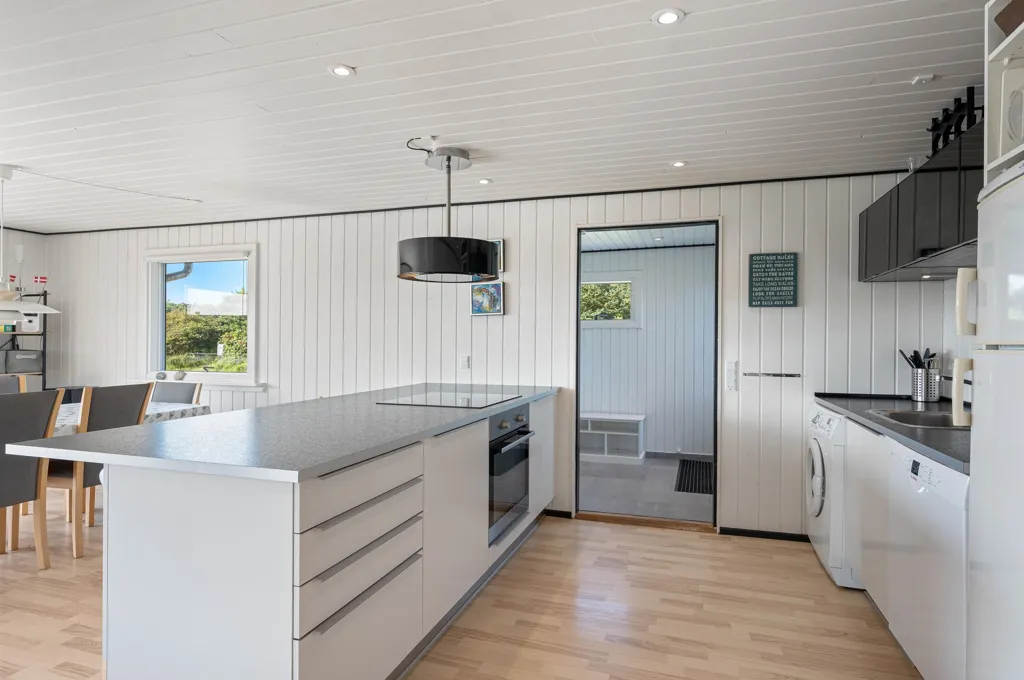 Cucina - Modernised Summerhouse with Sea View in Klegod