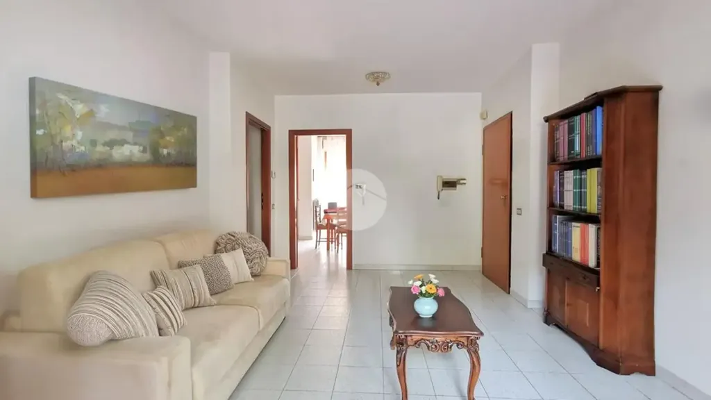 Séjour - Four-Room Apartment with Balcony in Lucera