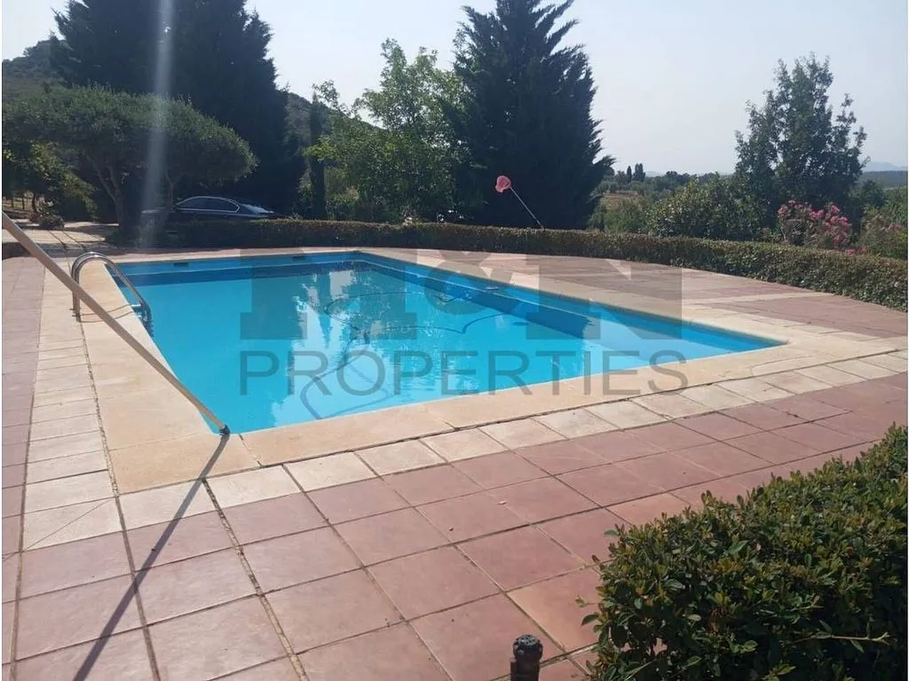 Bassein - Rural Cortijo with Pool near Alange