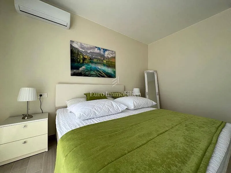 Magamistoad - Modern Villa with Sea Views in Baška Voda