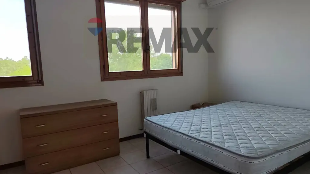 Magamistoad - Spacious Student Apartment with Terrace in Ferrara