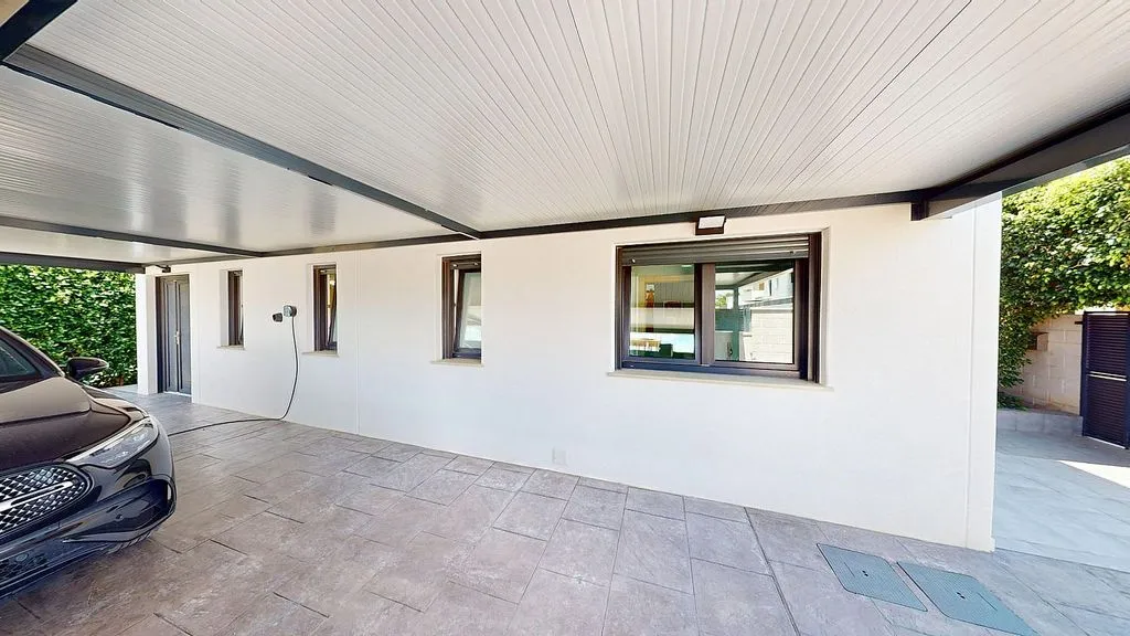 Garage - Villa with Pool and Terrace in Águilas
