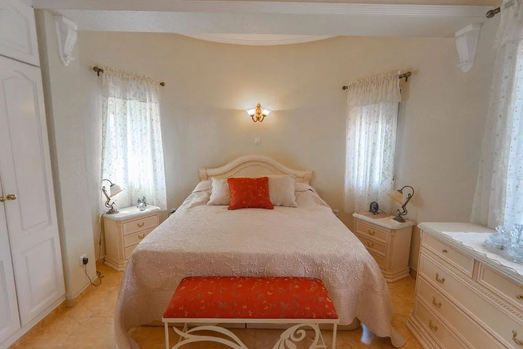 Magamistoad - 4-Bedroom Villa with Pool in Ciudad Quesada