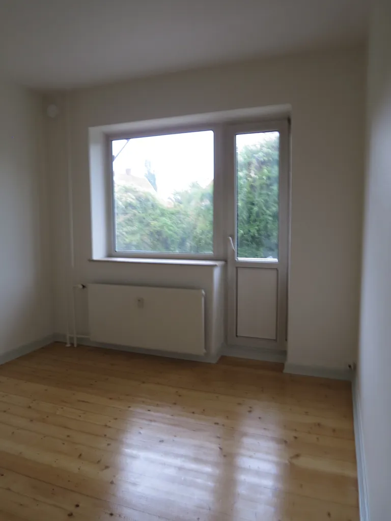 Toad - Renovated 2-Bedroom Flat with Balcony in Odense C
