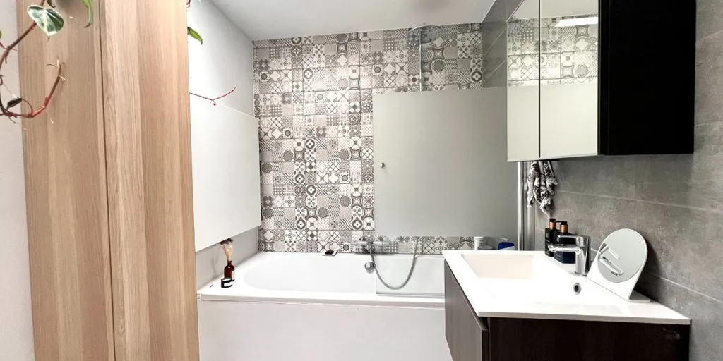 Vannitoad - Eco-Friendly Duplex with Terrace in Linkhout