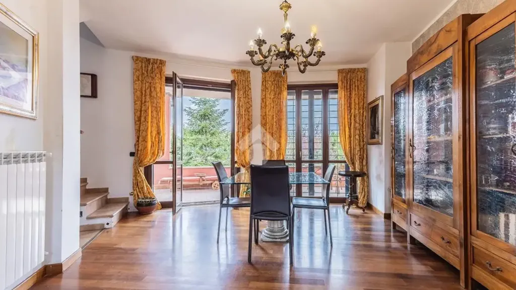 Salle à manger - Villa with Garden in Bracciano