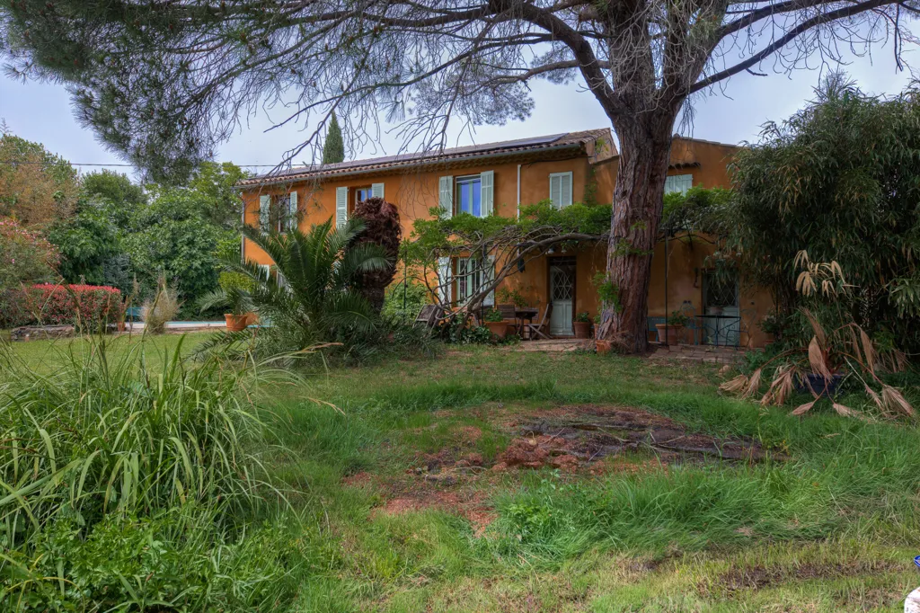 Aed - Charming Mas with Pool in Le Muy