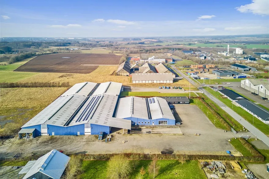 Õhuvaade - Warehouse with Office in Hedensted