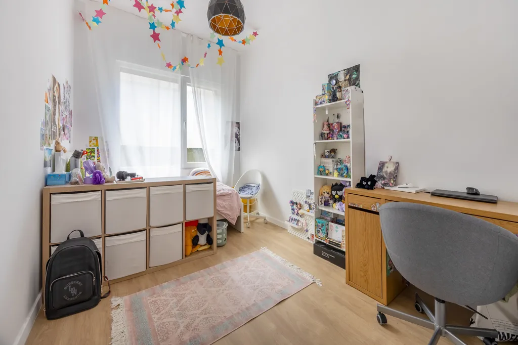 Kabinet - Income Property with 5th Unit Potential in Kievitwijk, Antwerp