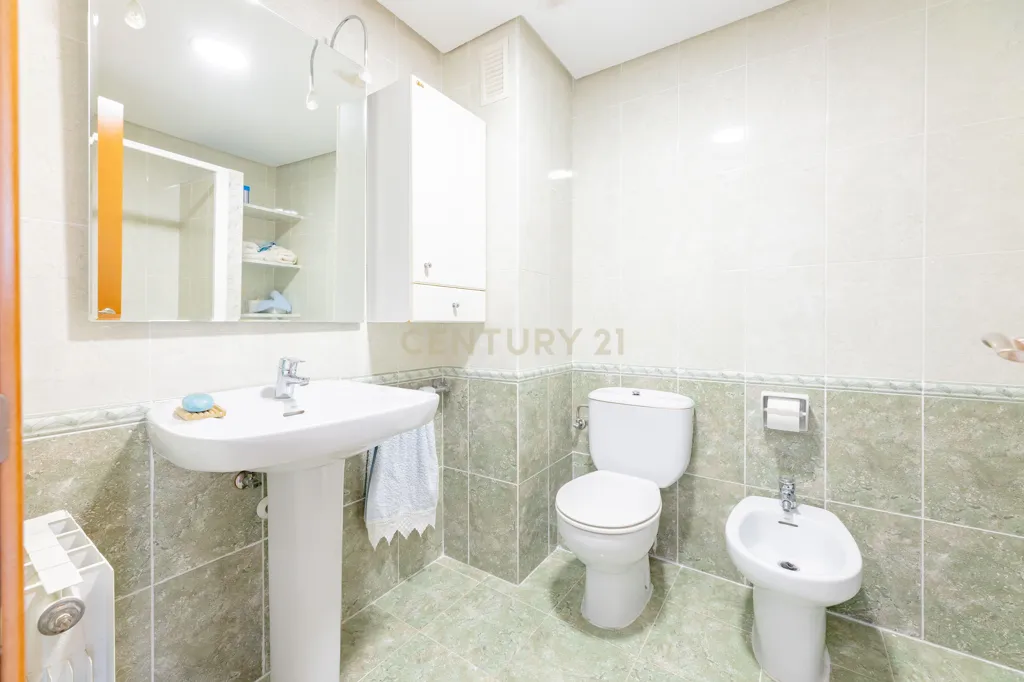 Salles de bain - Apartment with River View and Terrace in Campanar