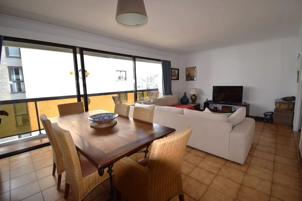 Söögituba - Well-Maintained Apartment with Terrace in Condorlaan