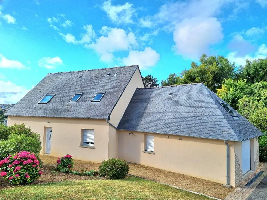 Välivaade - Contemporary House with Garden in Perros-Guirec