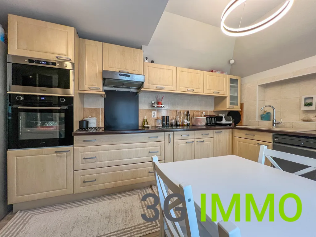 Cuisine - Immeuble Triplex et Local Commercial au Cœur de Dreux
