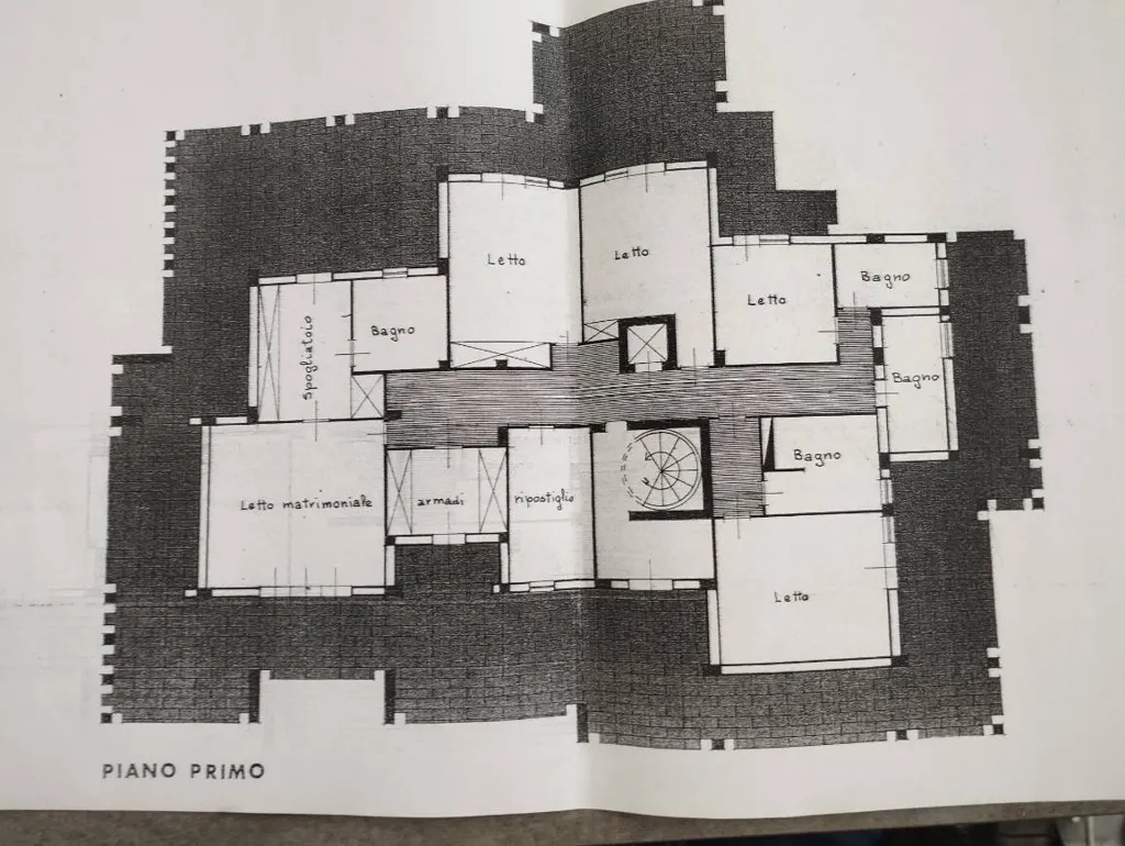 Plan - Luxury Villa with Private Garden in Palermo