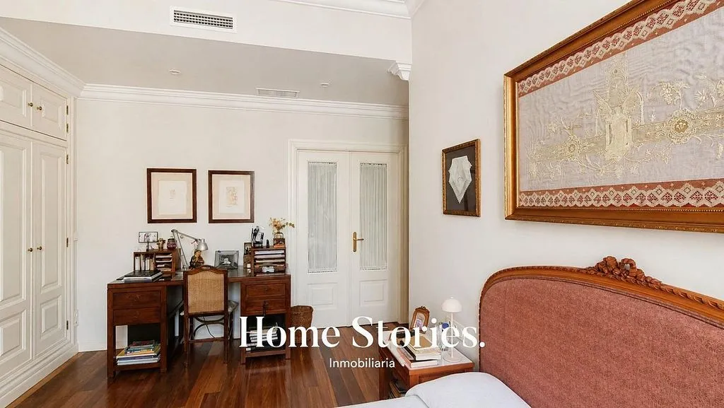 Magamistoad - Furnished Flat with Balcony in Valencia
