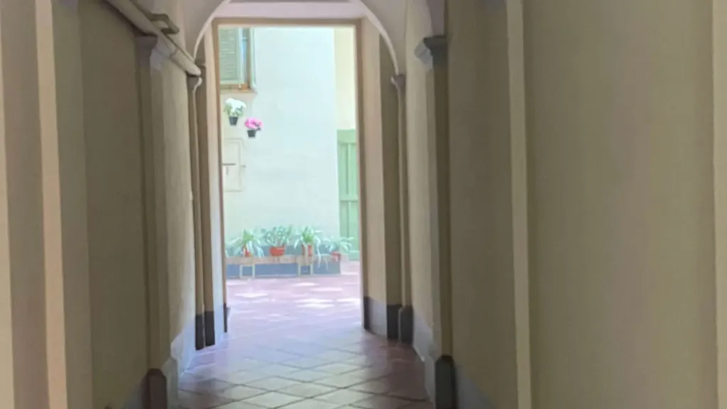 Entrée - Charming Apartment with Balcony in Asti