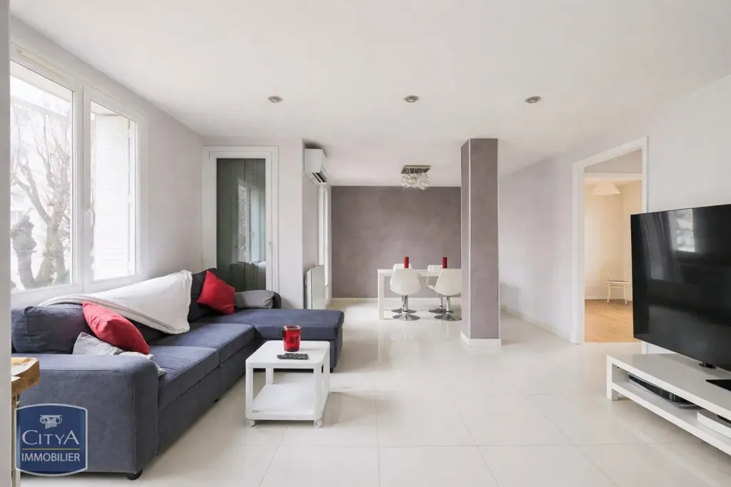 Séjour - Appartement Contemporain avec Double Balcon à Grenoble