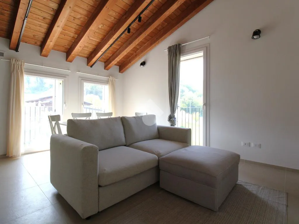 Elutuba - Fully Furnished Studio with Balcony in Chiampo