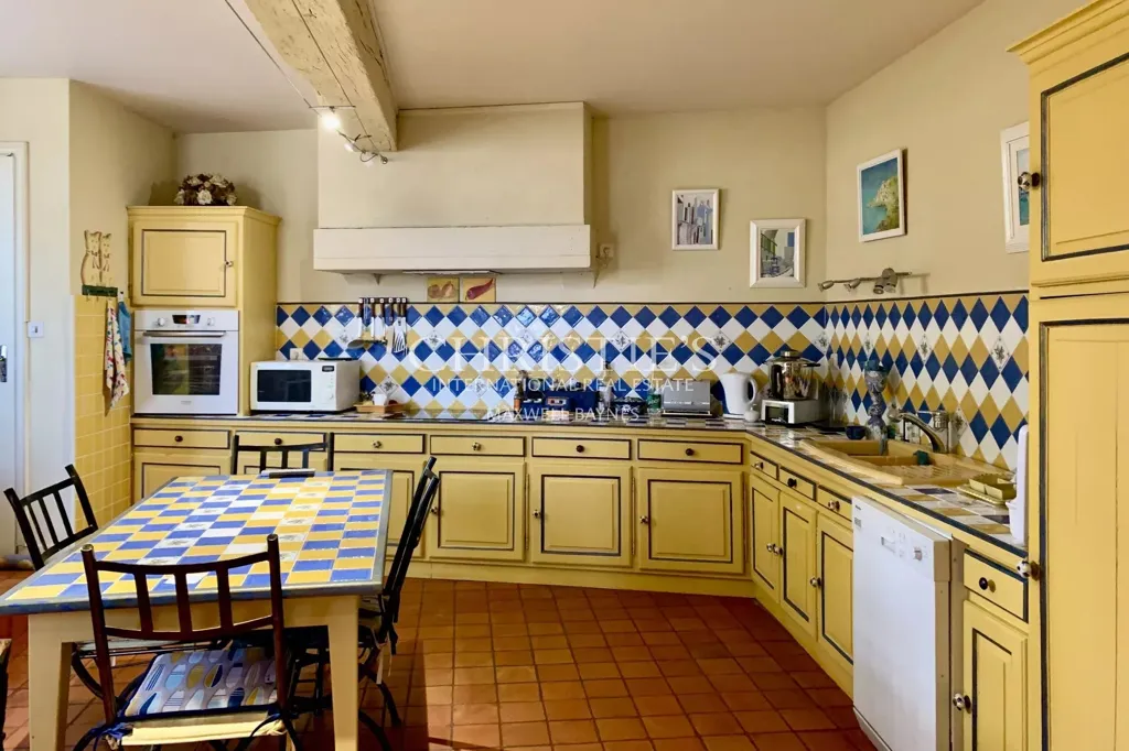 Cucina - Historic Manor with Courtyard in Tusson, Charente