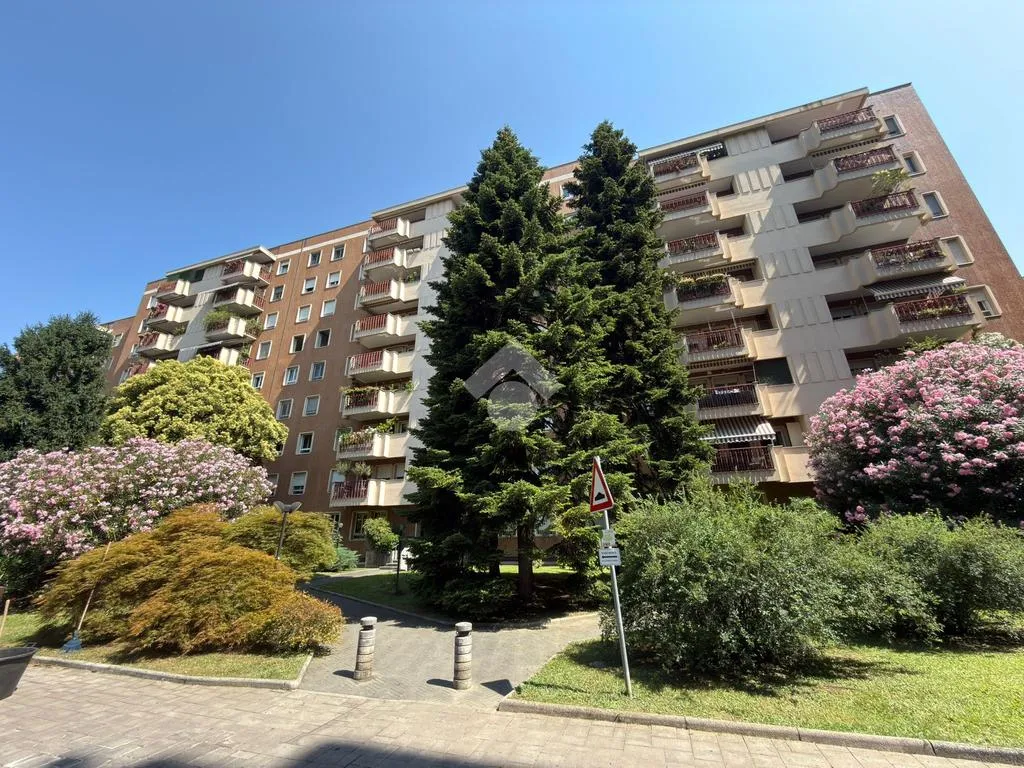 Extérieur - Apartment with Balcony in Niguarda, Milan