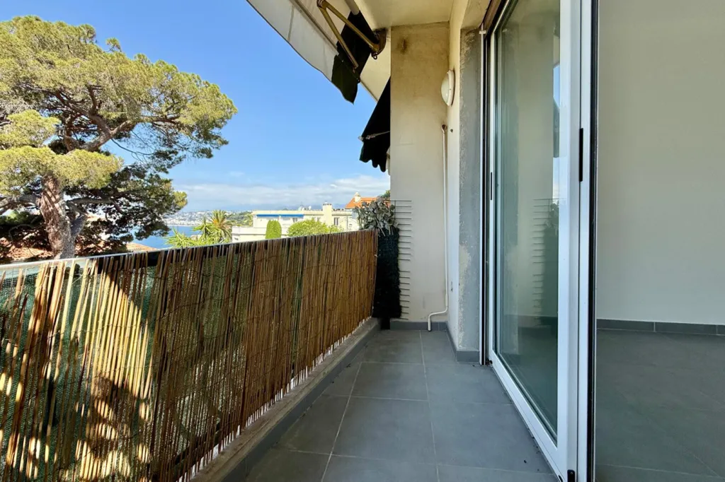 Rõdu - Sea View Apartment in Nice